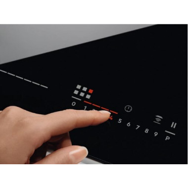 Индукционная варочная панель Electrolux EIV 9467