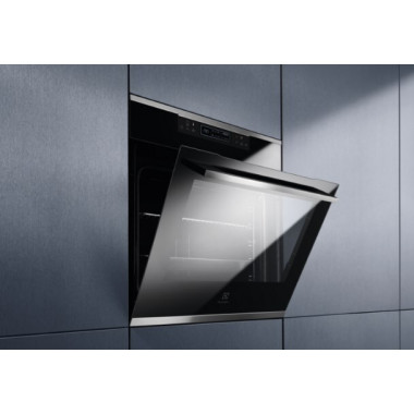 Электрический духовой шкаф Electrolux OKE8C31X