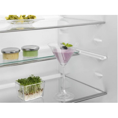 Встраиваемый холодильник Electrolux ENN 12803 CW