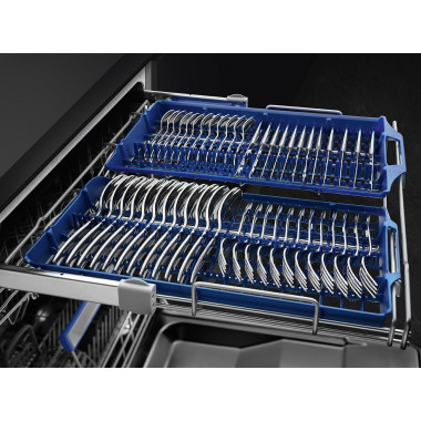 Встраиваемая посудомоечная машина Smeg STL62336LDE