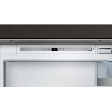 Встраиваемый холодильник NEFF KI8825D20R