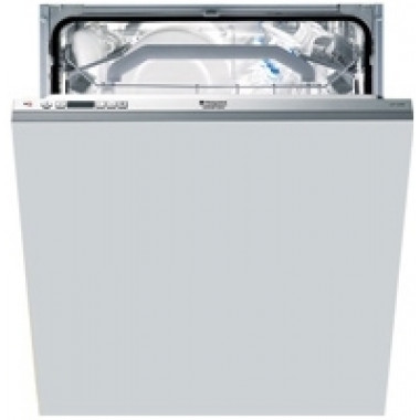 Встраиваемая посудомоечная машина Hotpoint-Ariston LFT 3204