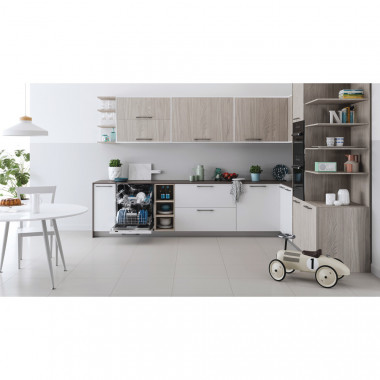 Встраиваемая посудомоечная машина Indesit DIC 3B+16 A