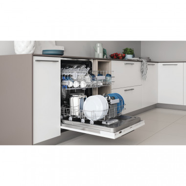 Встраиваемая посудомоечная машина Indesit DIC 3B+16 A