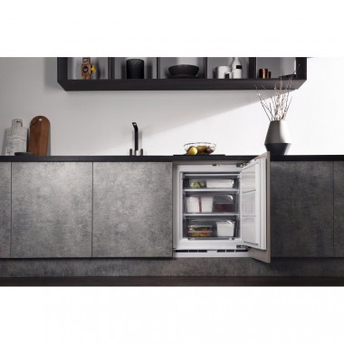Встраиваемый морозильник Hotpoint-Ariston BFS 1222.1