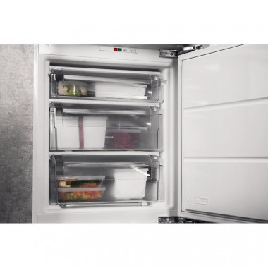 Встраиваемый морозильник Hotpoint-Ariston BFS 1222.1