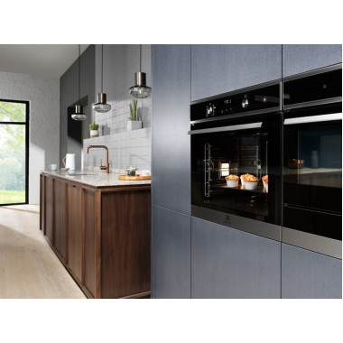 Электрический духовой шкаф Electrolux EOD 5C71X